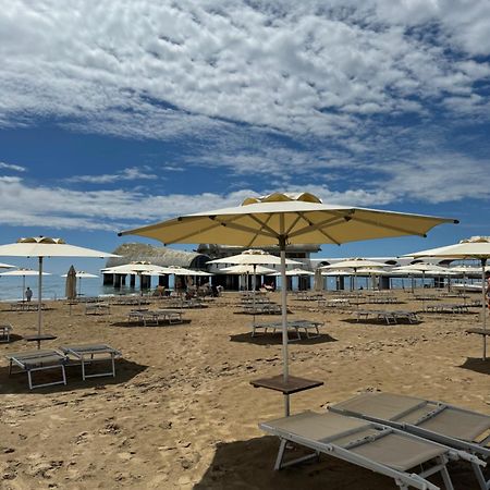 Appart 21 Artistic Beach Apartment 利尼亚诺萨比亚多罗 外观 照片