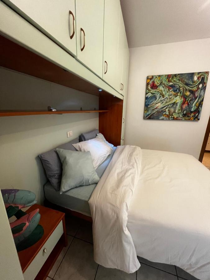 Appart 21 Artistic Beach Apartment 利尼亚诺萨比亚多罗 外观 照片