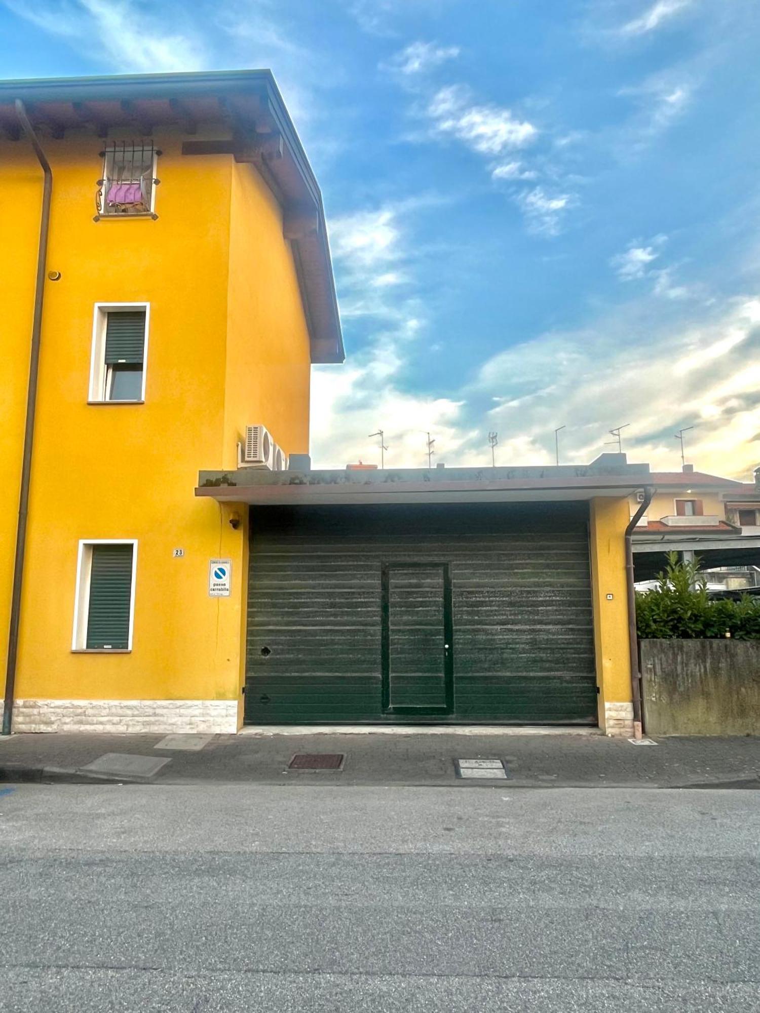 Appart 21 Artistic Beach Apartment 利尼亚诺萨比亚多罗 外观 照片
